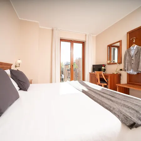 San Pio 3* سان جيوفاني روتوندو